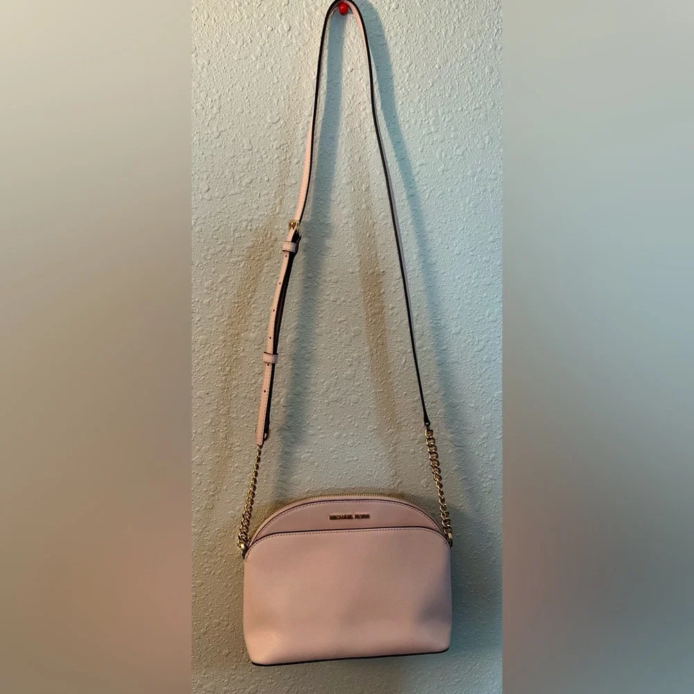 Michael Kors Dome Crossbody Bag in Powder Pink with Gold Logo and Hardware -EUC